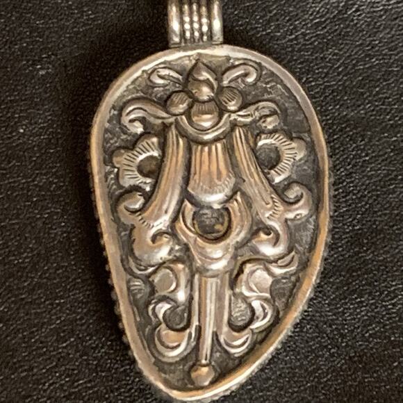 Handmade Sterling Silver and Boulder Opal Reversible Pendant Vintage - Picture 8 of 8